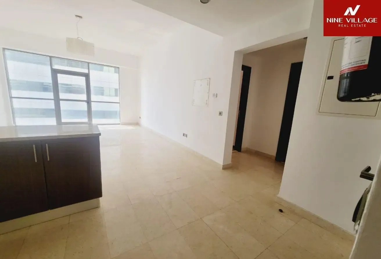 CHILLER FREE \VACANT\NEAR EMIRETS MALL |FREEHOLD