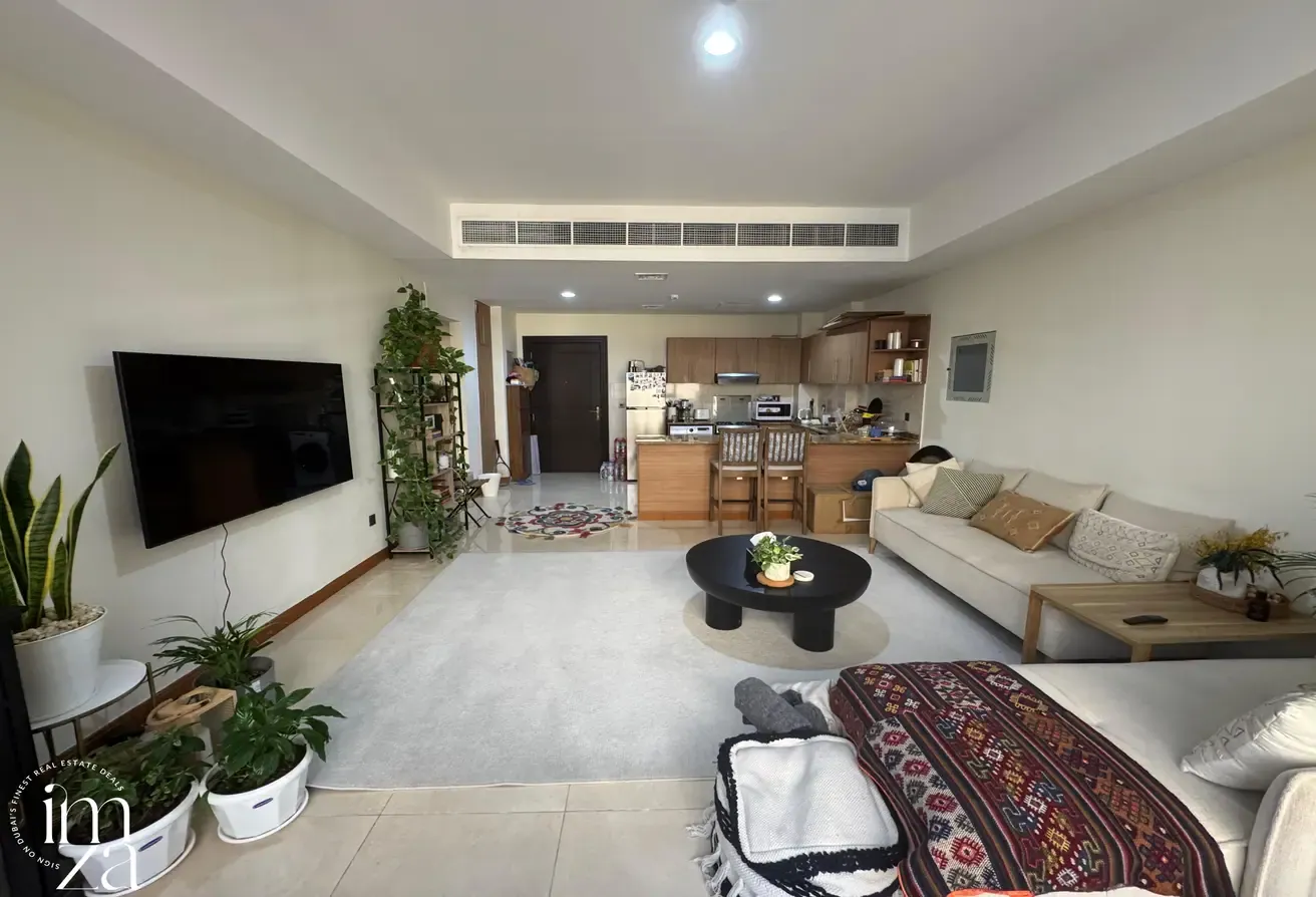 SPACIOUS | NEAR MOE | INVESTOR DEAL | UNFURNISHED