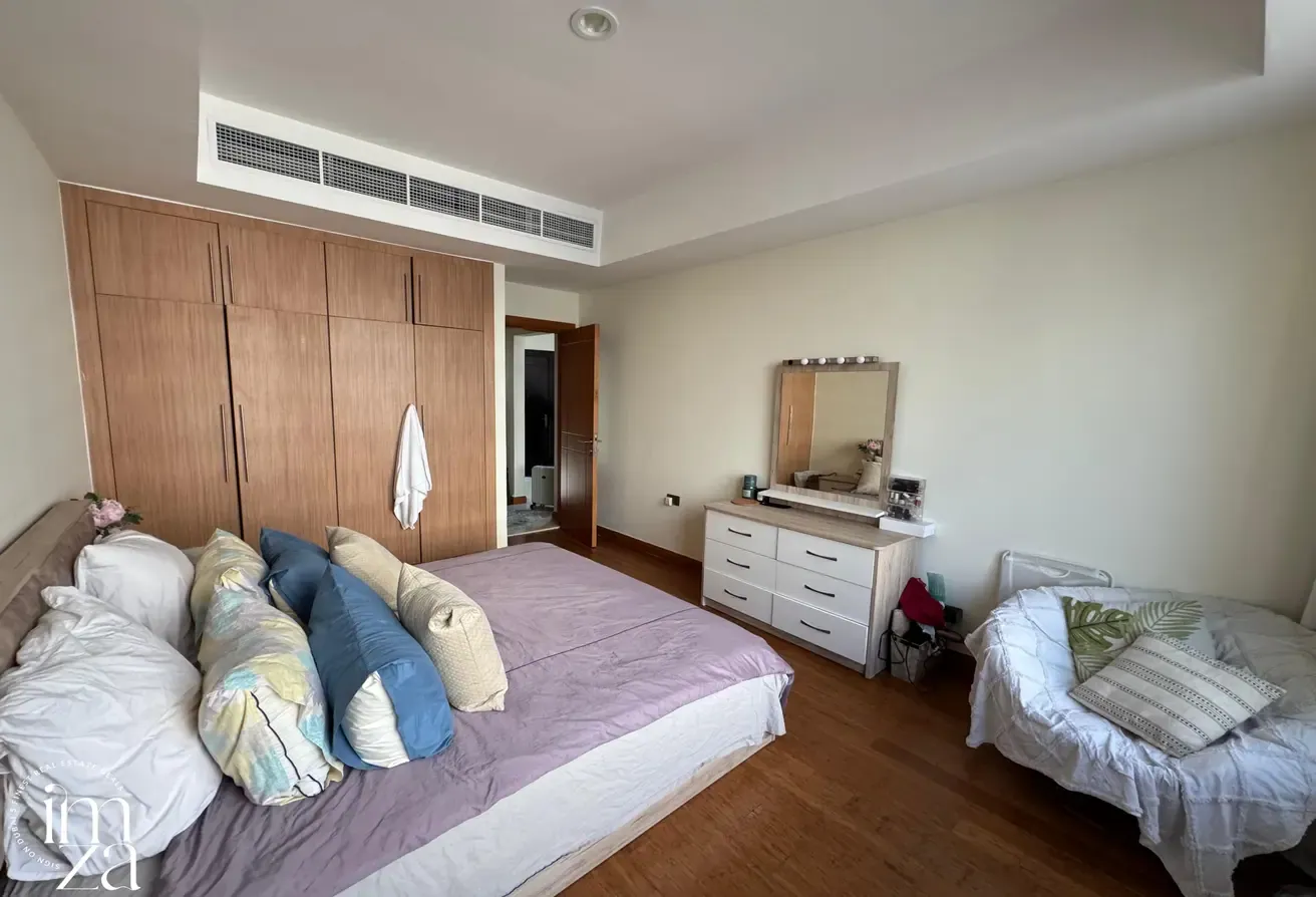 SPACIOUS | NEAR MOE | INVESTOR DEAL | UNFURNISHED