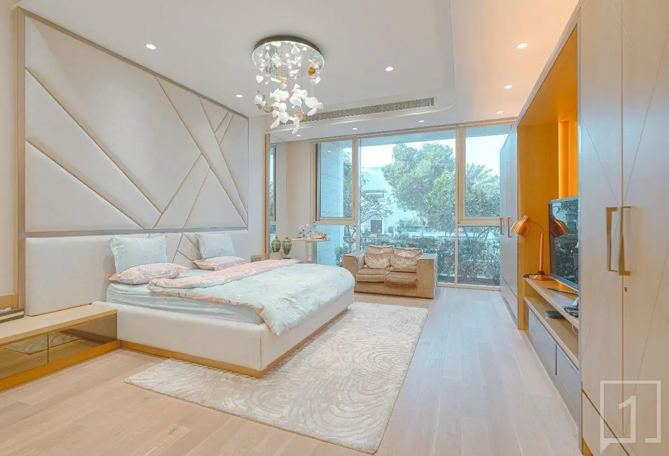 Golf Course | Prime Entry Opportunity | Vastu