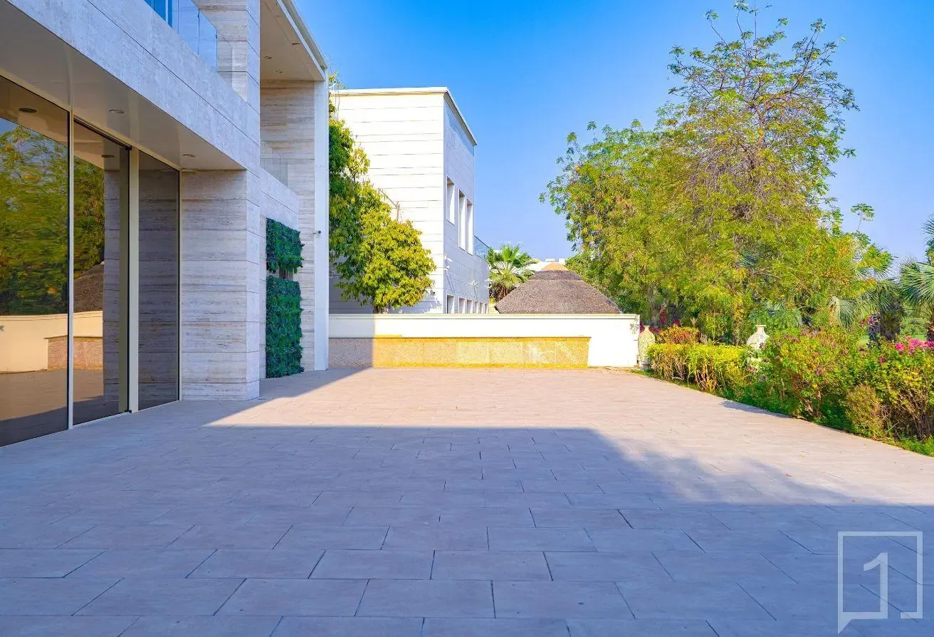 Golf Course | Prime Entry Opportunity | Vastu