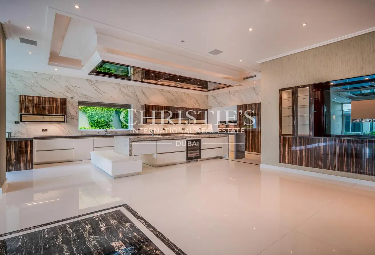 Prestigious Villa residing on a plot of 24,214