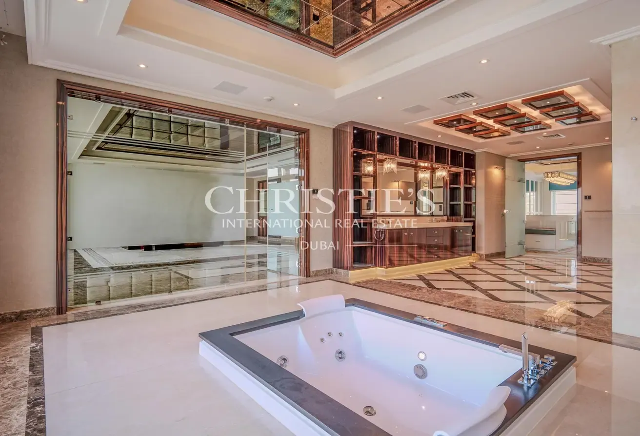 Prestigious Villa residing on a plot of 24,214