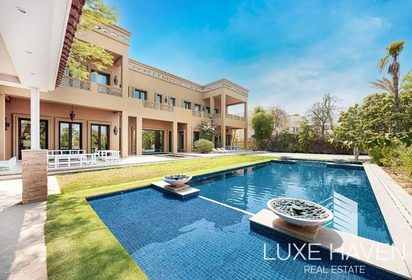 Exquisite 6-Bedroom Villa | Golf Course View