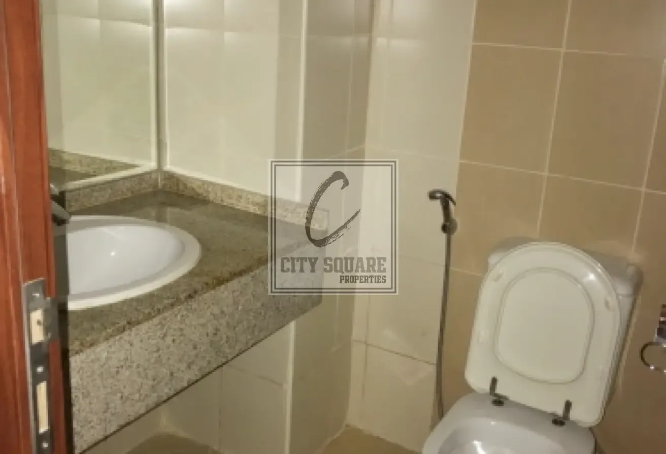 STUNNING SPACIOUS ONE BEDROOM + STUDY FOR SALE