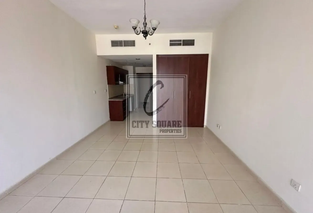 Studio Apartment for Sale in Desert Sun Tower
