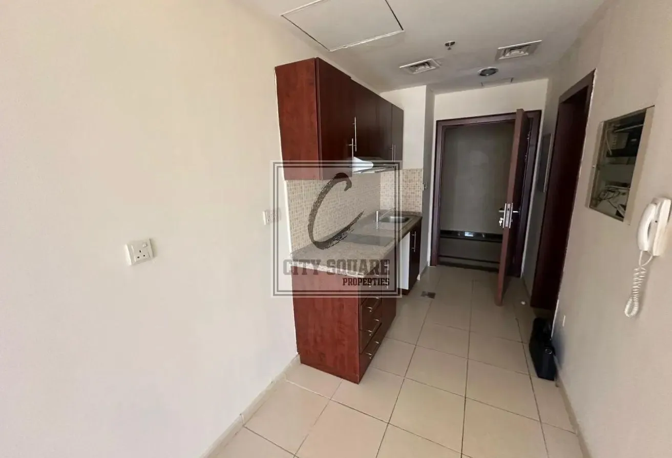 Studio Apartment for Sale in Desert Sun Tower