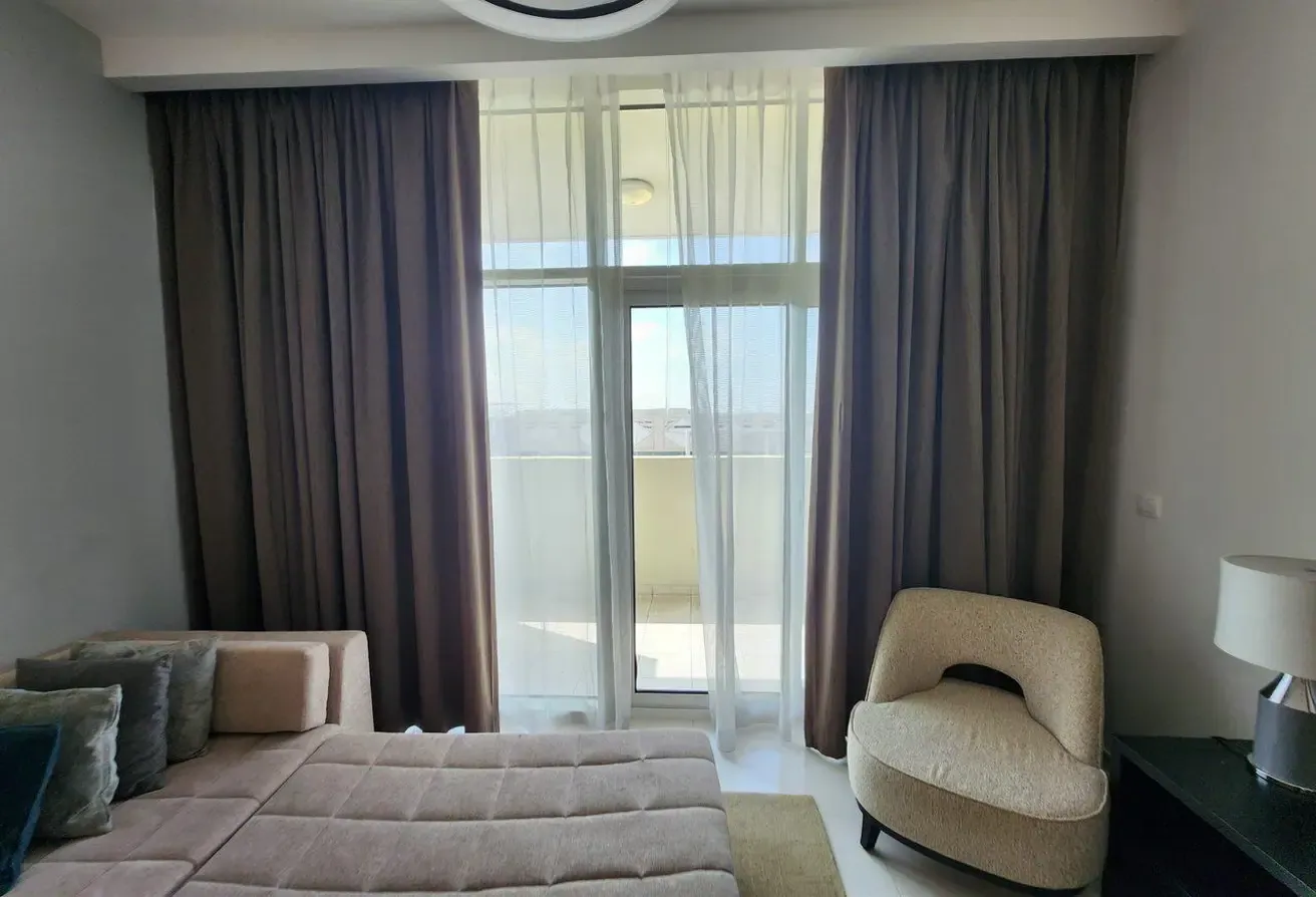 1 BED | Higher Floor | Fully Furnished