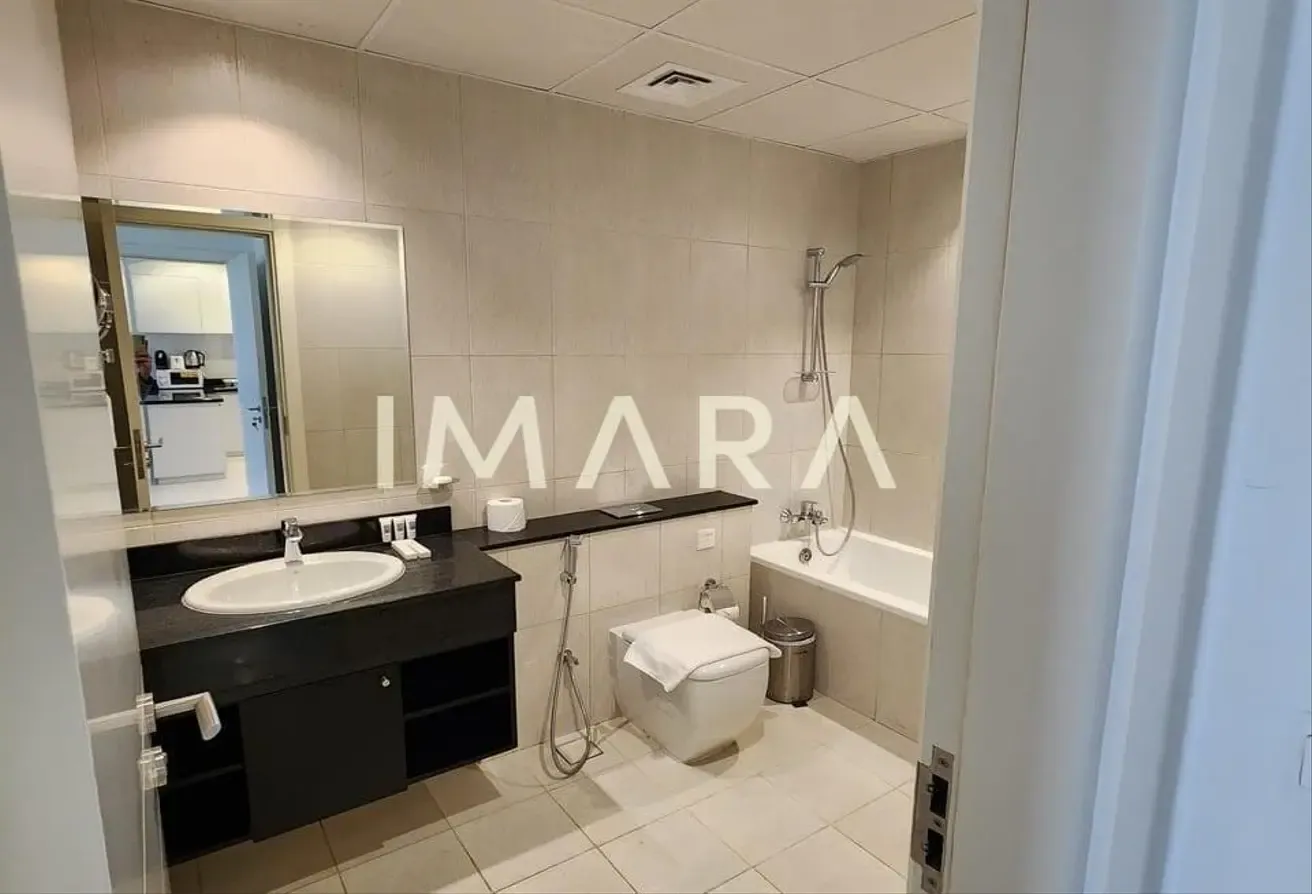 1 BED | Higher Floor | Fully Furnished