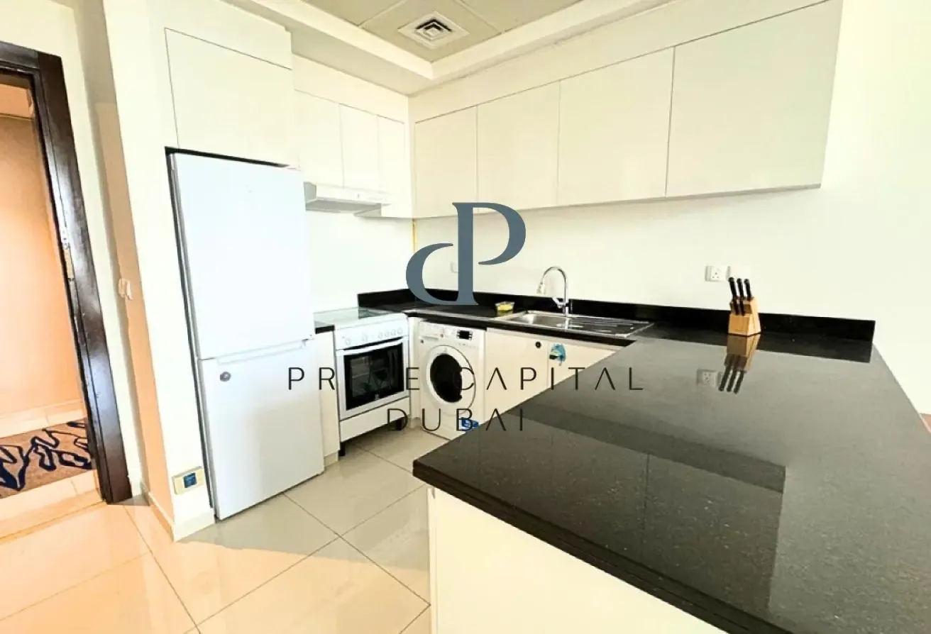 Fully Furnished 1 BR | High Floor | Vacant