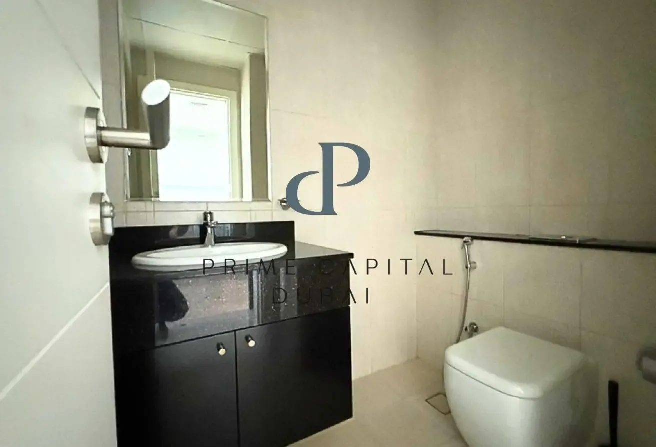 Fully Furnished 1 BR | High Floor | Vacant