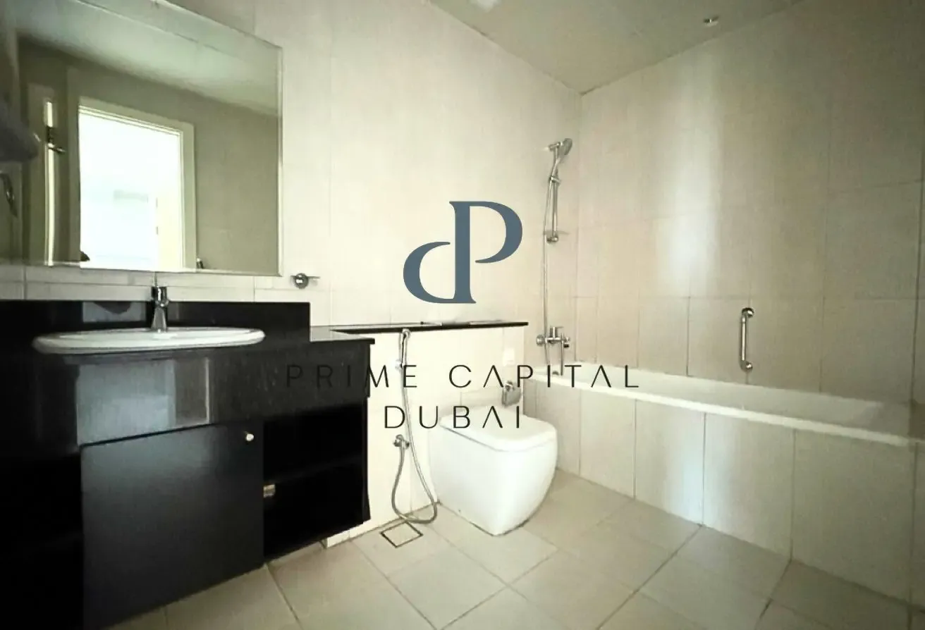 Fully Furnished 1 BR | High Floor | Vacant