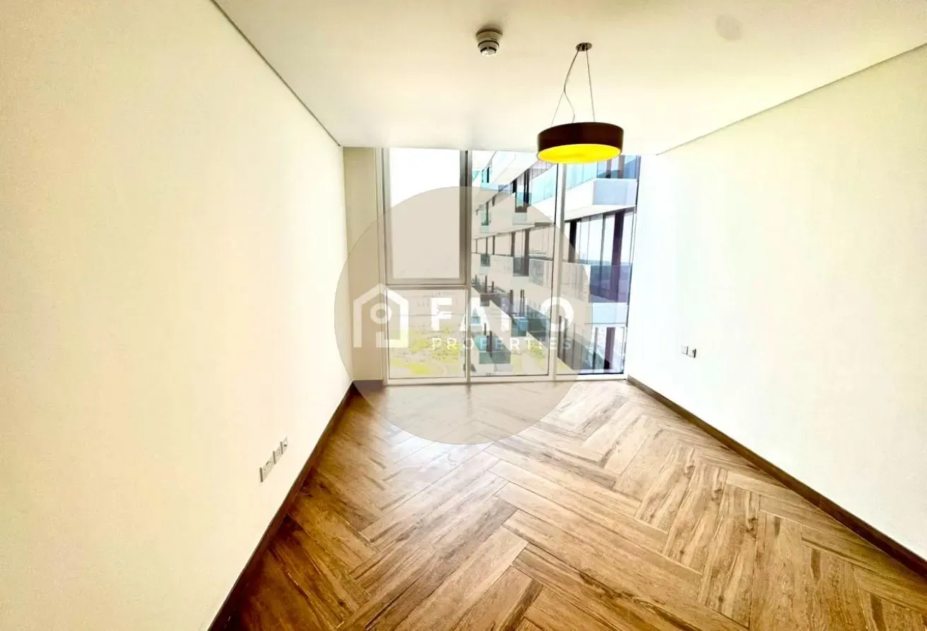 Near Metro - Guaranteed ROI - Ready to Move