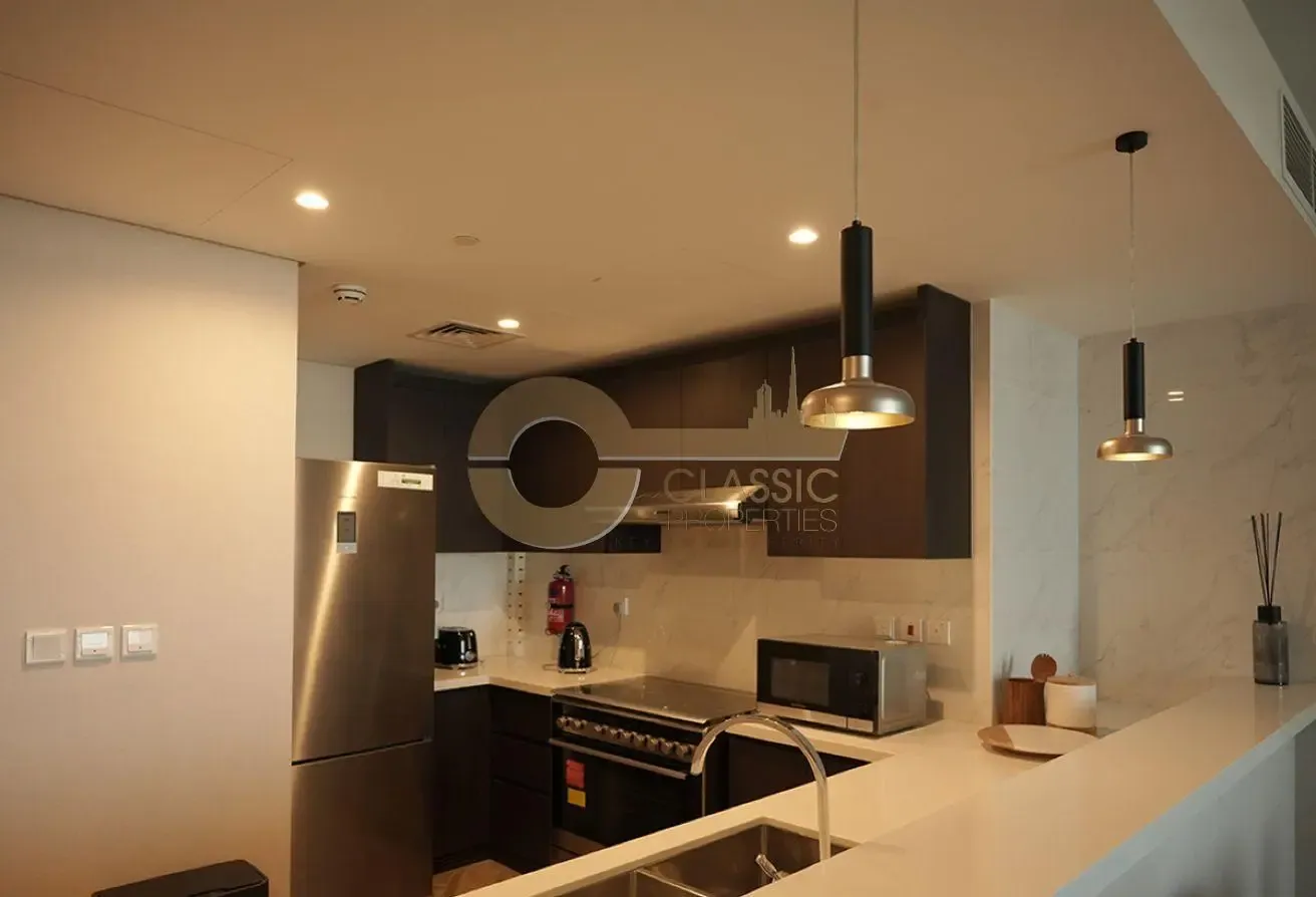 CLOSE TO METRO | FULLY FURNISHED | HIGH FLOOR