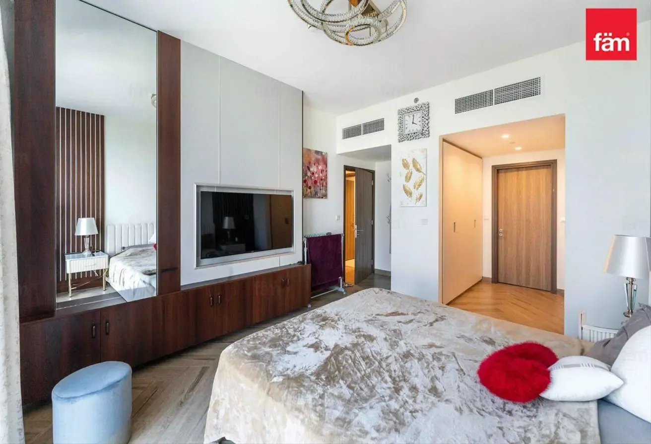 Furnished | Close To Downtown And Business Bay
