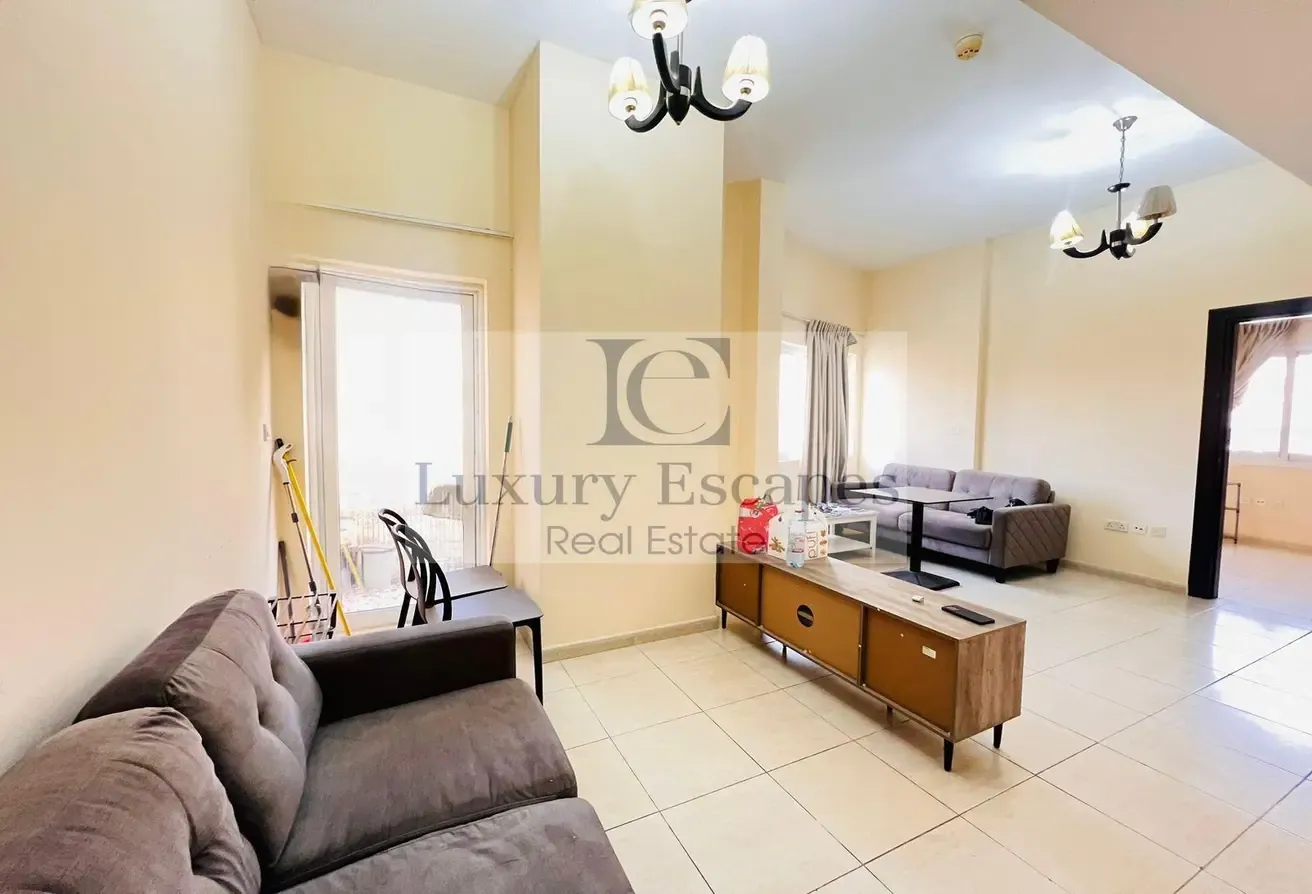 Spacious Unit | Prime Location| Community Views