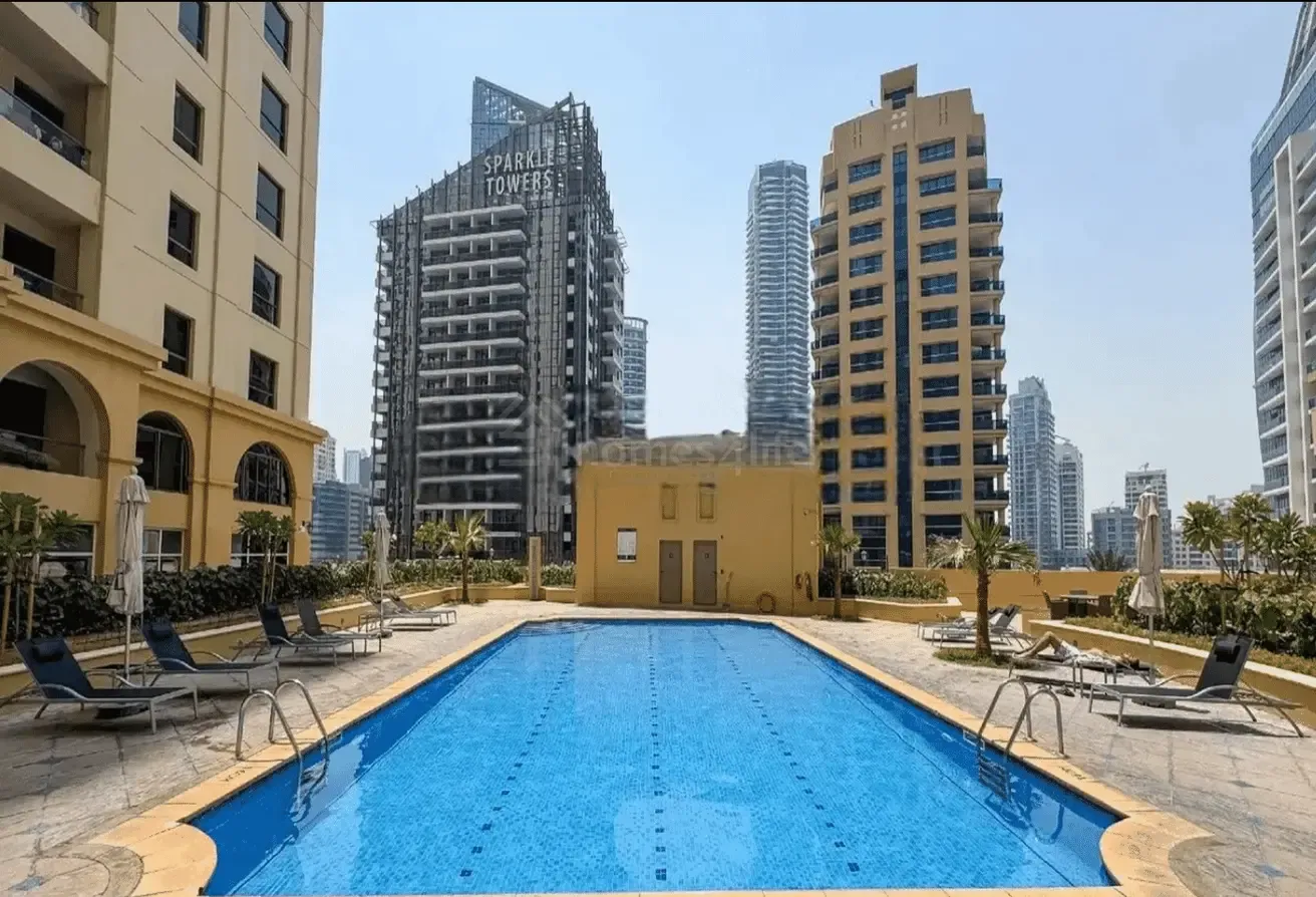 Mid Floor | Vacant | Spacious