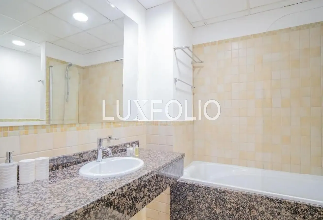 Mid Floor, Vacant Soon, Investment for Families, Spacious