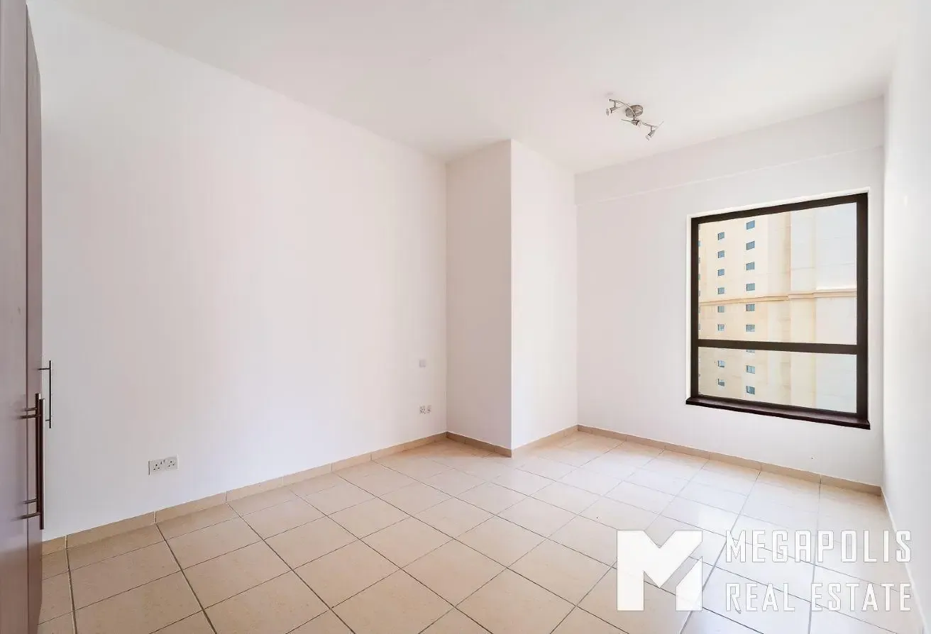Multiple Options | 3Bed+Maid | Negotiable | VACANT