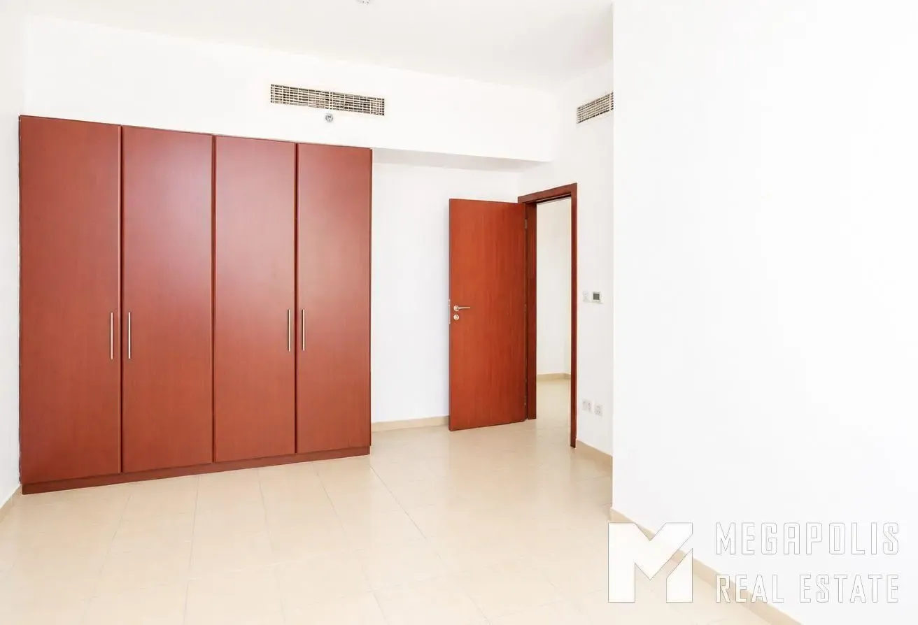 Multiple Options | 3Bed+Maid | Negotiable | VACANT