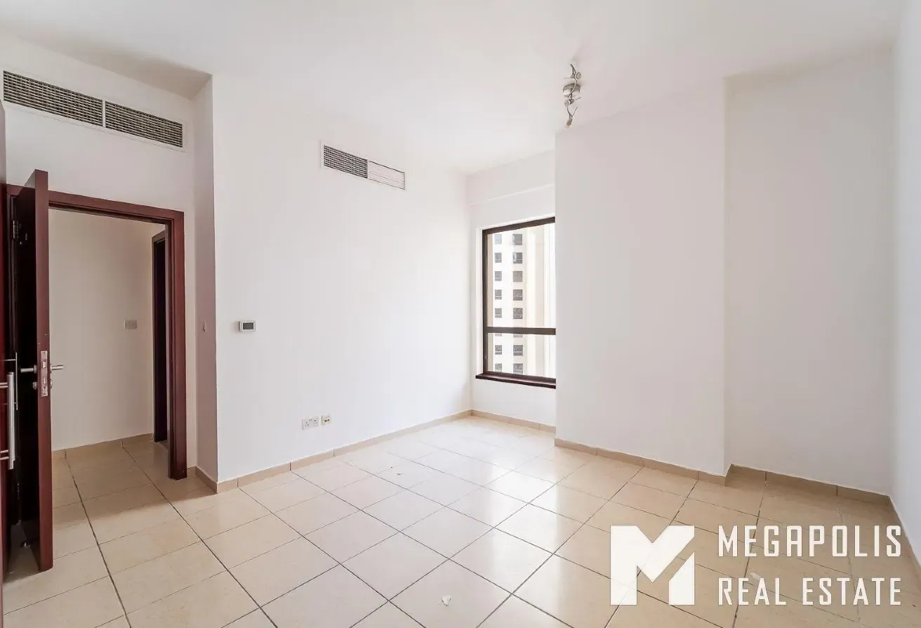 Multiple Options | 3Bed+Maid | Negotiable | VACANT