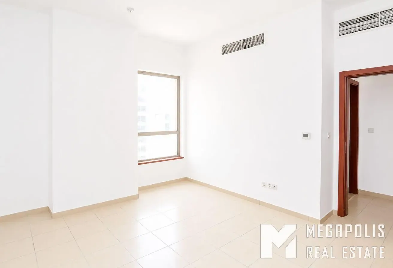 Multiple Options | 3Bed+Maid | Negotiable | VACANT