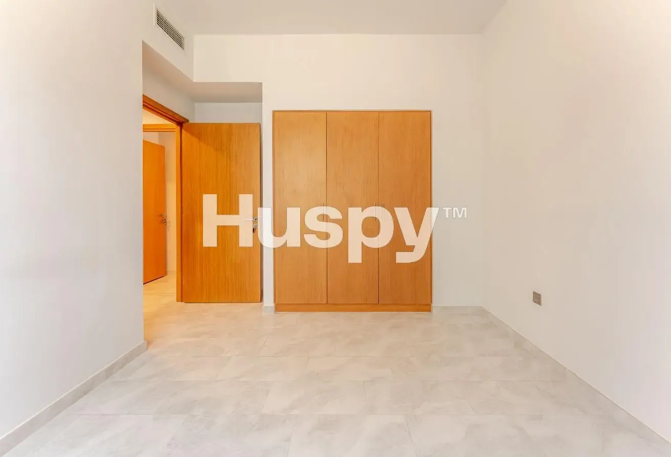 Vacant | Unfurnished | Near Amenities