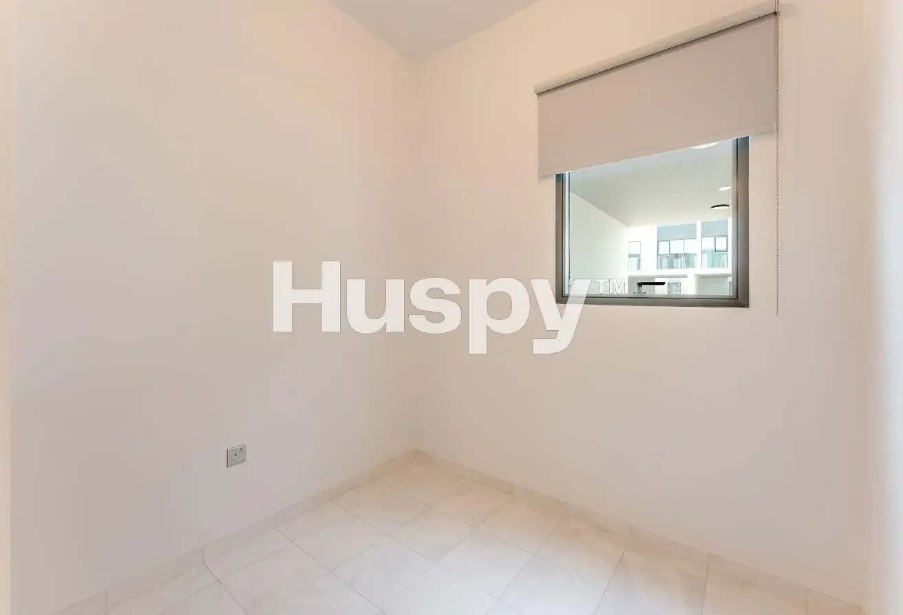Vacant | Unfurnished | Near Amenities