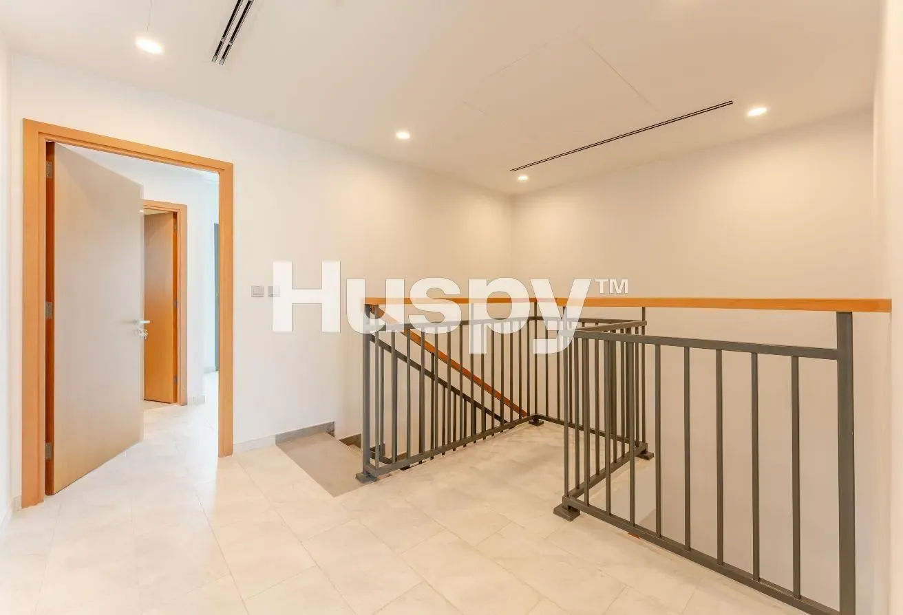 Vacant | Unfurnished | Near Amenities