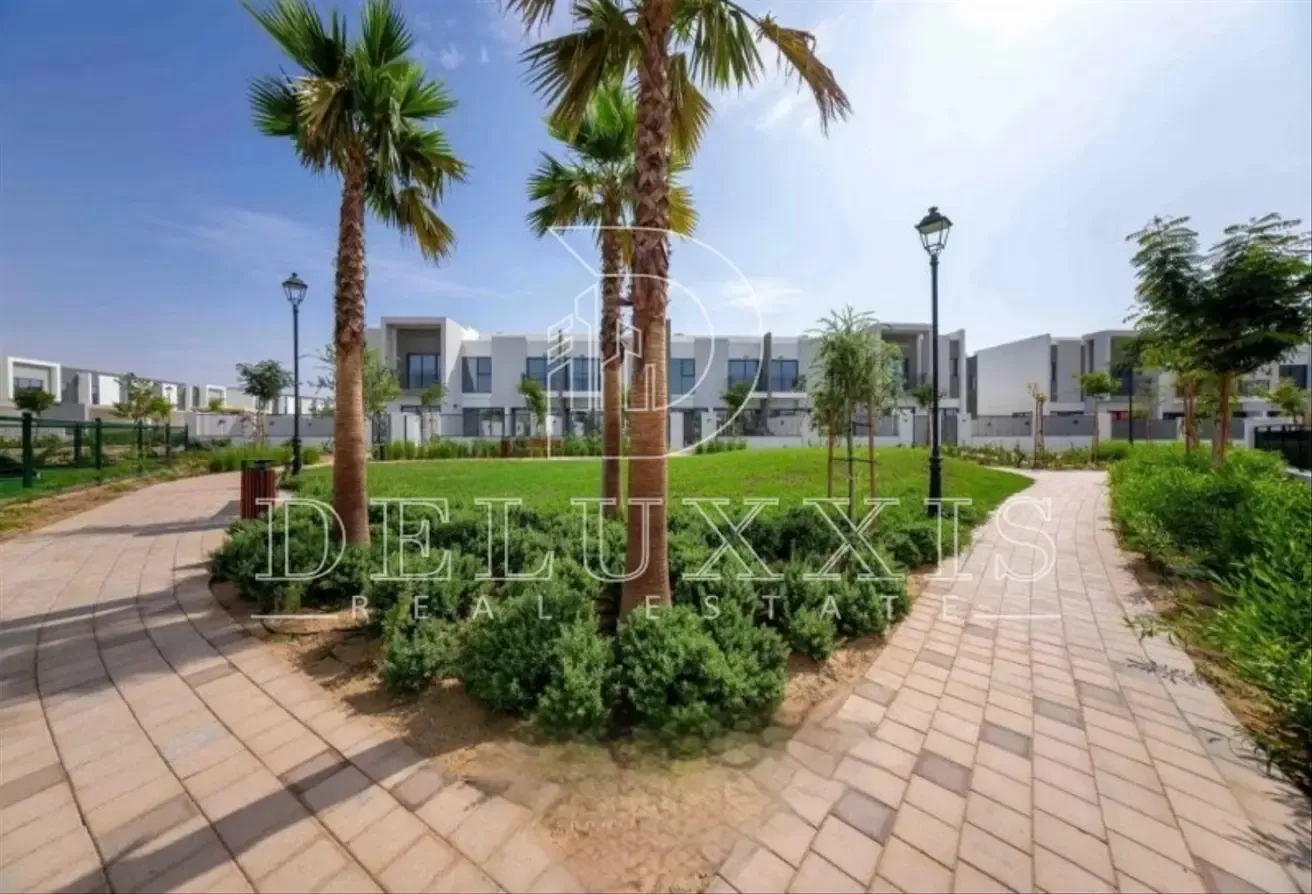 4BR + maid |Landscaped |La Rosa |Prime Location