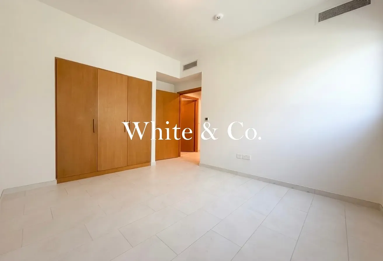 4 Bed | Park Backing | AED 190K | Vacant