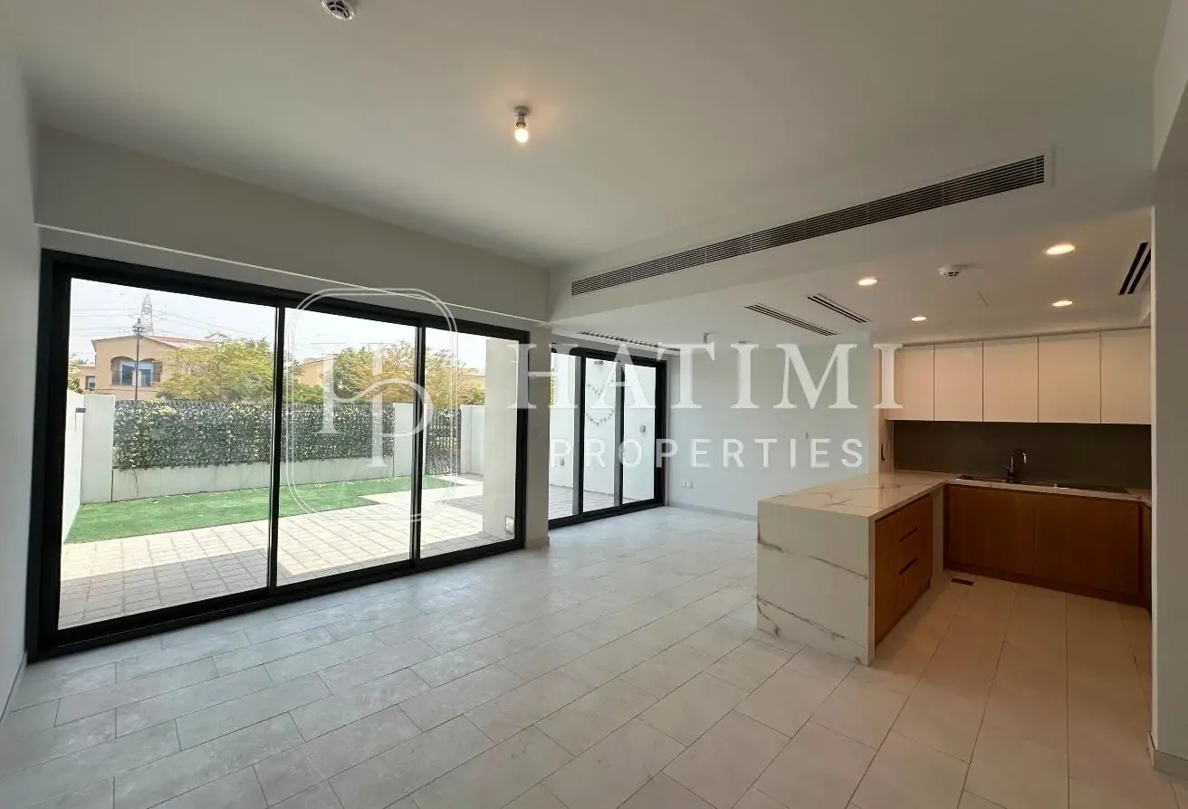 SINGLE ROW| SPACIOUS LAYOUT |VACANT| READY TO MOVE