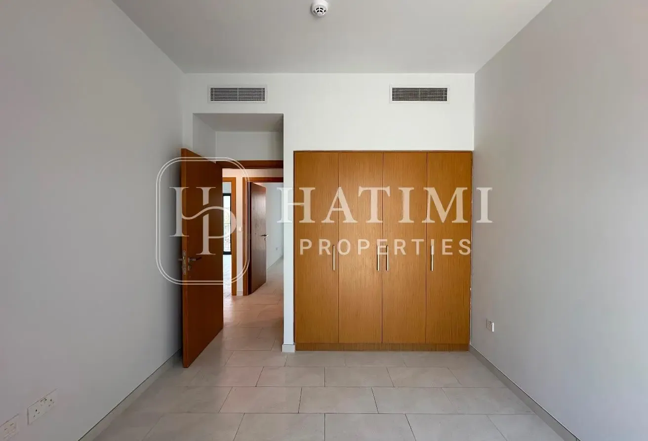 SINGLE ROW| SPACIOUS LAYOUT |VACANT| READY TO MOVE