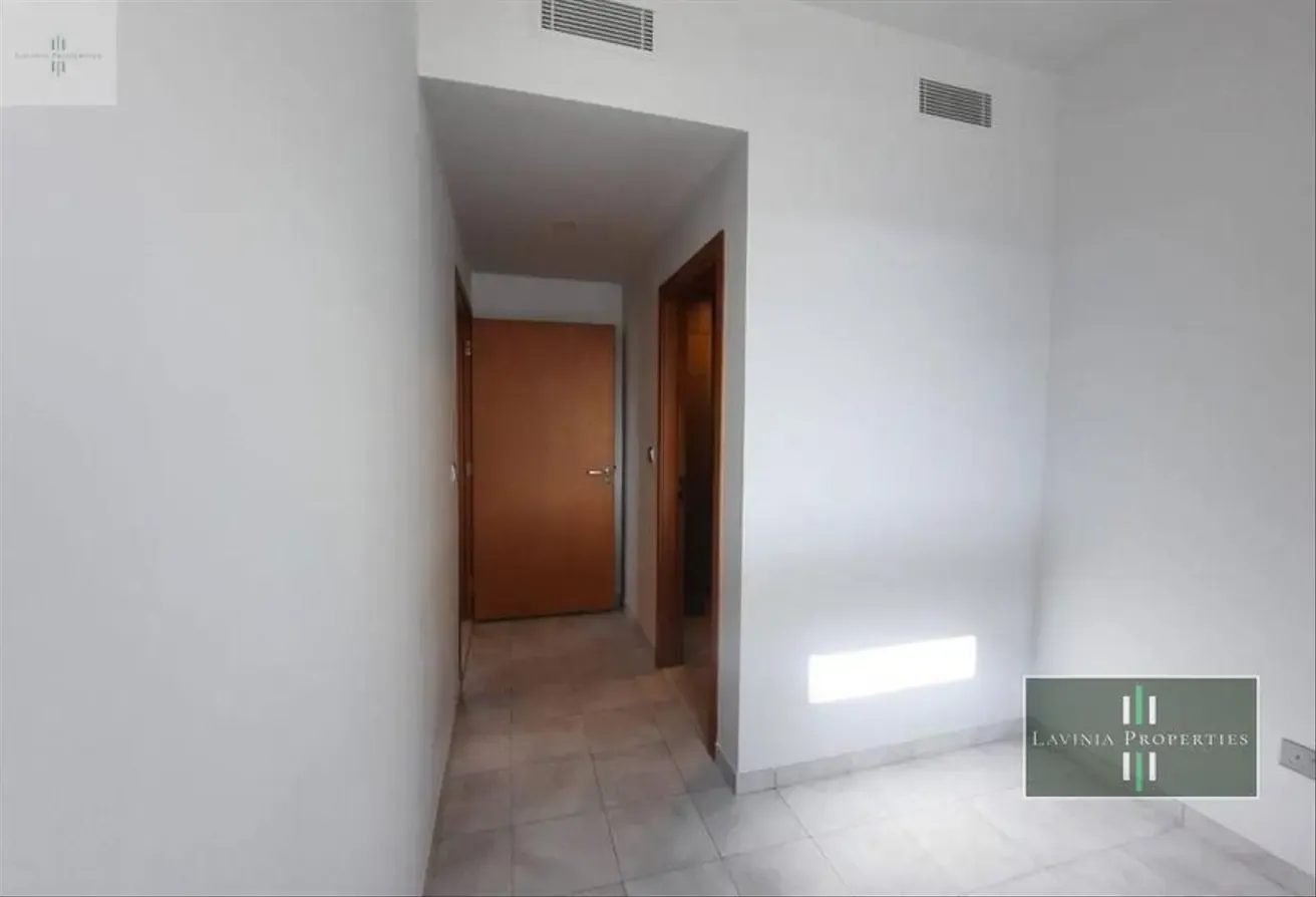 END UNIT | SPACIOUS | VACANT | VASTU | MAKE OFFER