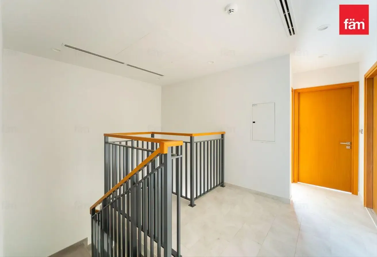 Spacious 4br + Maid | Ready To Move | La Rosa 6