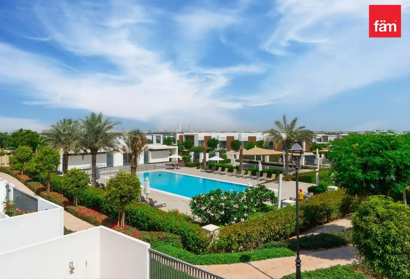 Spacious 4br + Maid | Ready To Move | La Rosa 6