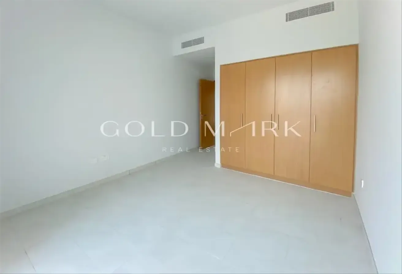Big Plot | Ready To Move | Close To Pool