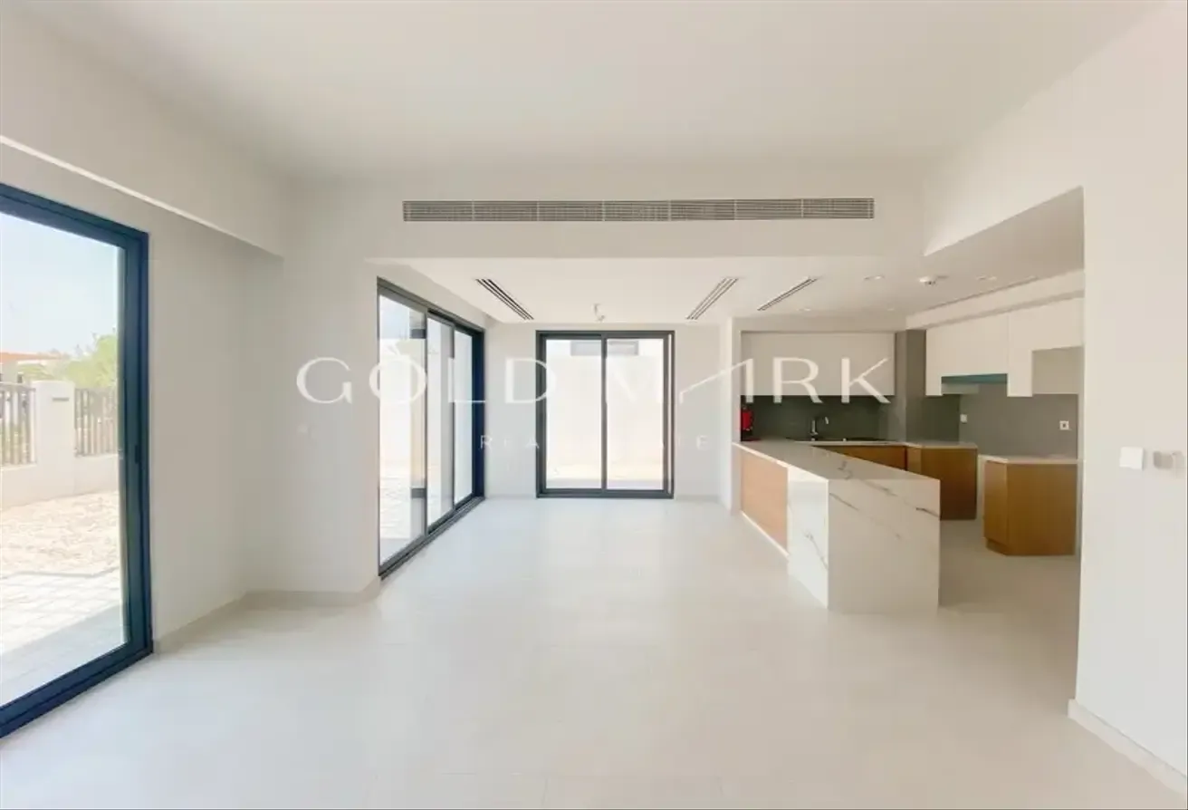 Big Plot | Ready To Move | Close To Pool