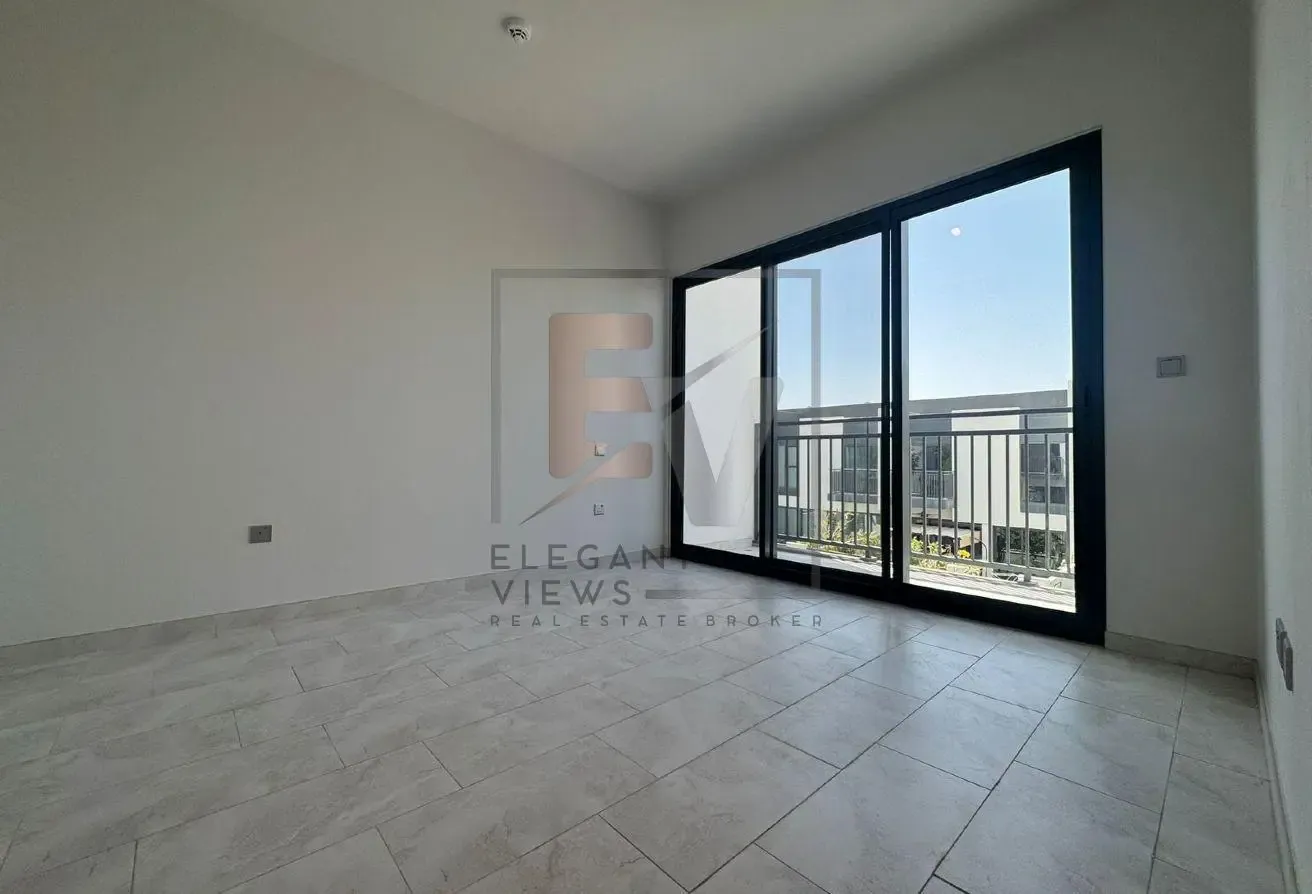 Spacious 3BR + Maid  | Prime Location in Villanova