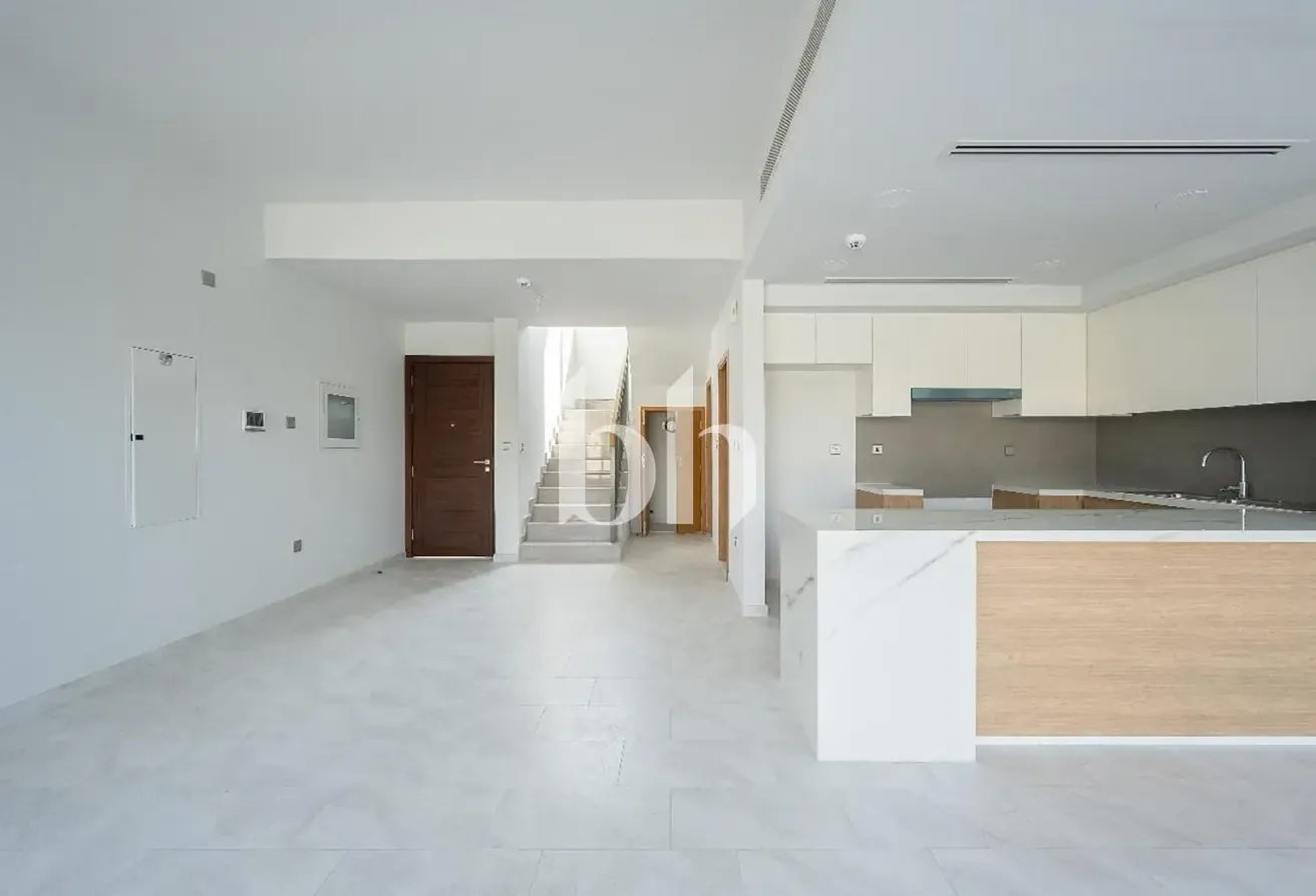 Modern | Vacant Soon | Landscaped