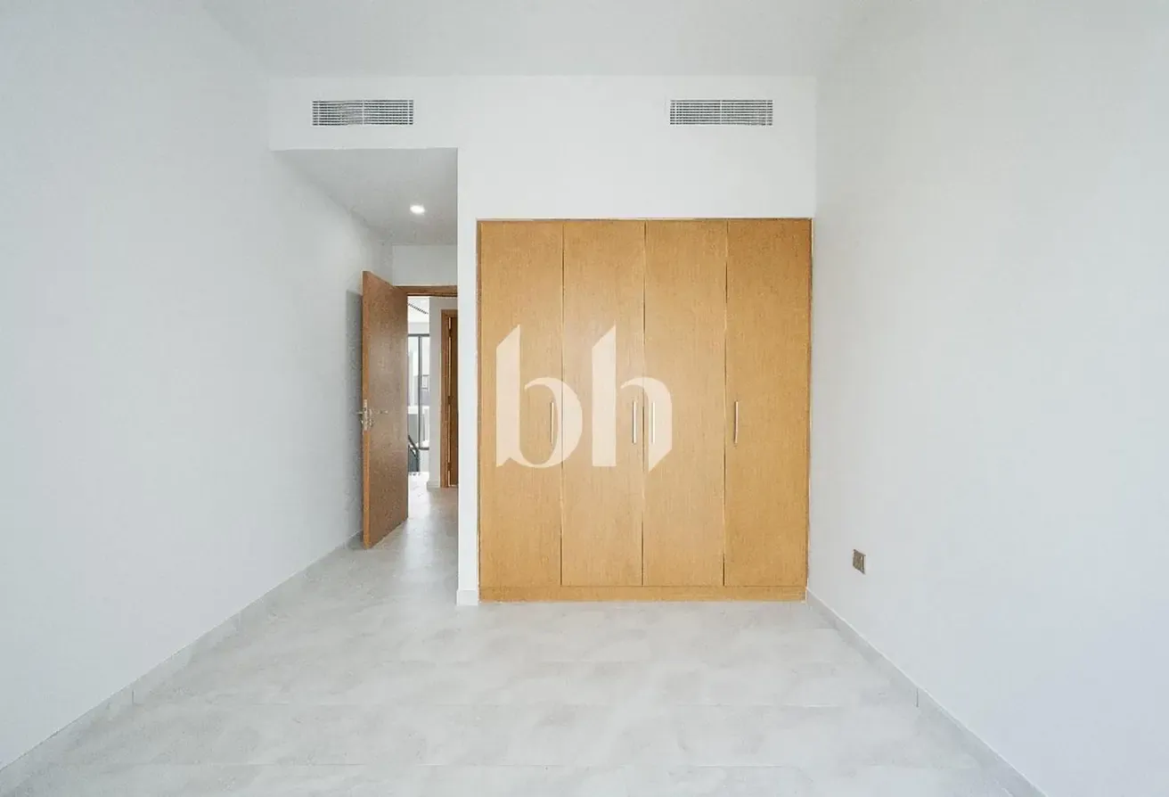 Modern | Vacant Soon | Landscaped