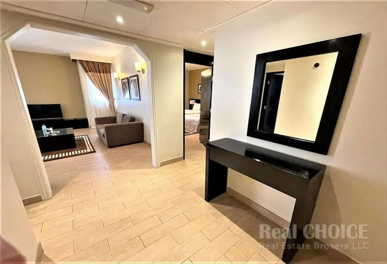 Large 2 Bedroom | Fully Furnished | NO COMMISSION
