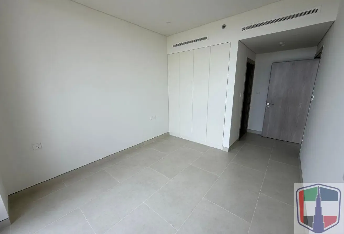 AVAILABLE I GOLF VIEW I UNFURNISHED I HIGH FLOOR