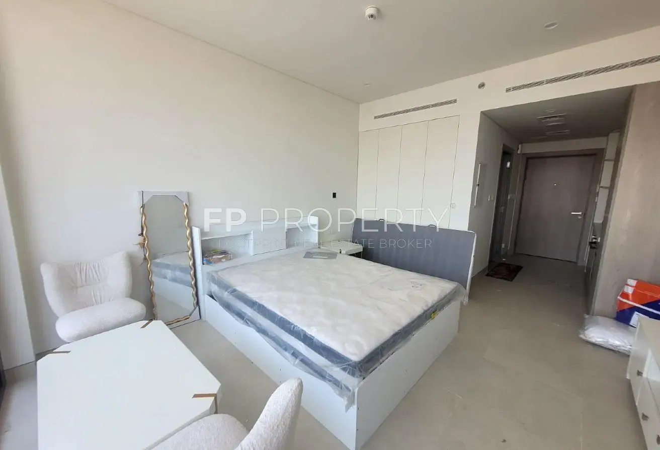 Modern Studio | Brand New | Premium Finishes