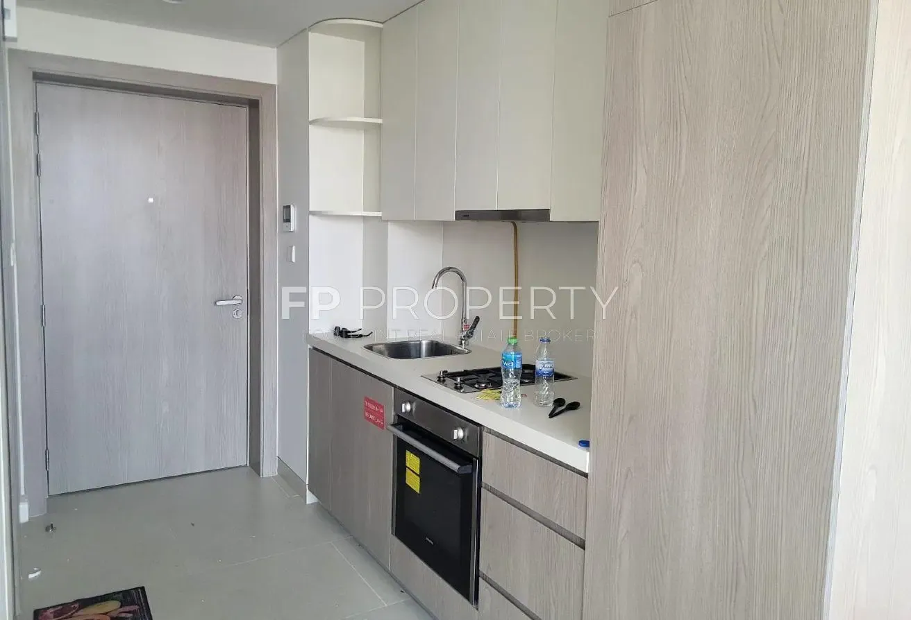 Modern Studio | Brand New | Premium Finishes