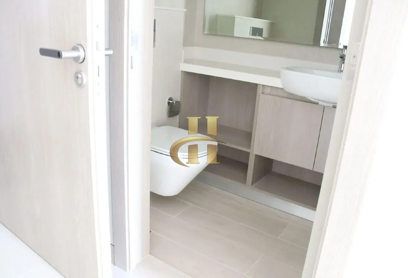 Exclusive | Full Golf Course View | Unfurnished |
