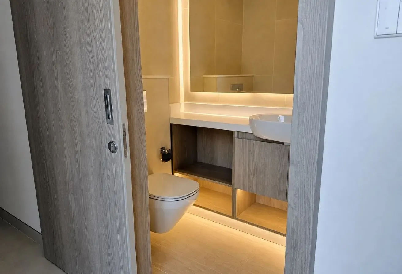 FULLY FURNISHED I READY TO MOVE I GOLF VIEW