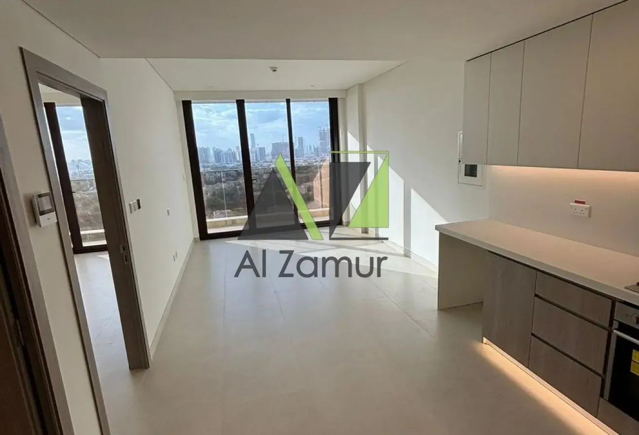 SPACIOUS 1BR | FITTED KITCHEN | HIGH FLOOR | READY