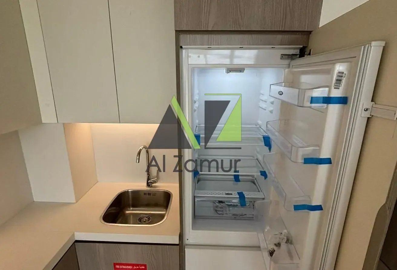 SPACIOUS 1BR | FITTED KITCHEN | HIGH FLOOR | READY