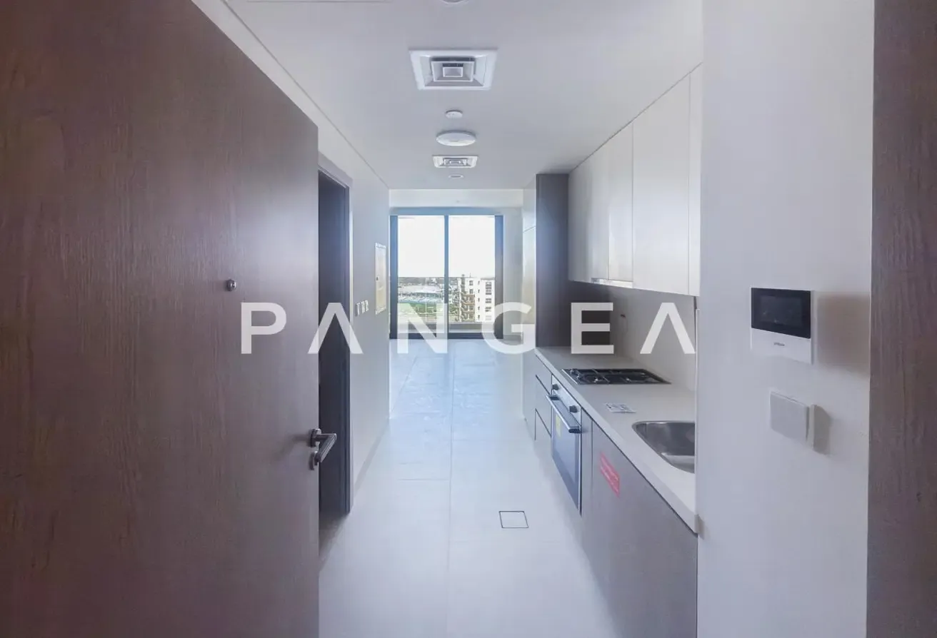 High Floor | Ready to move in | Brand New